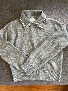 H&M pearl collar sweater XS